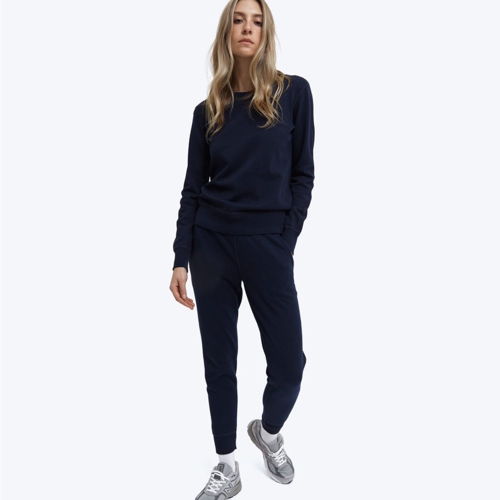 Women's Navy Blue Reigning Champ NWT terry crewneck